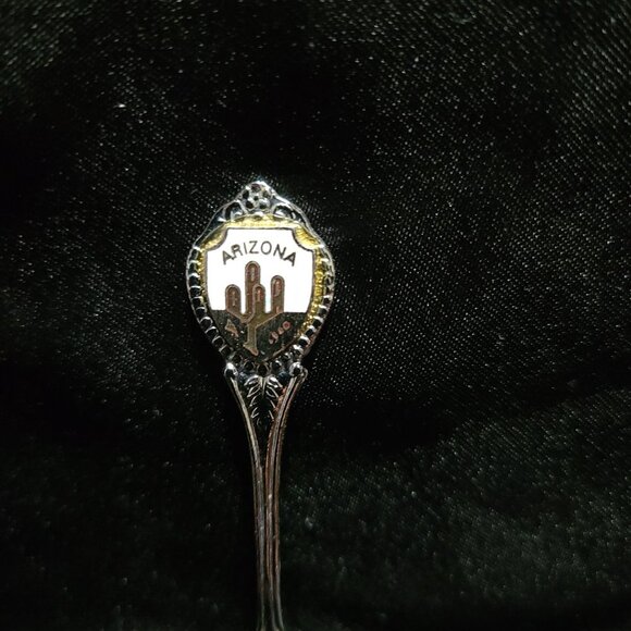 Collectible Arizona State Souvenir Spoon with Cactus Emblem Green VINTAGE - Picture 2 of 3